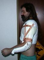 armor02.jpg (6044 Byte)