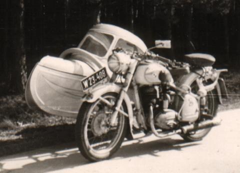 Puch_250TF.jpg (23729 Byte)